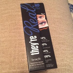 Benefit they’re real mascara